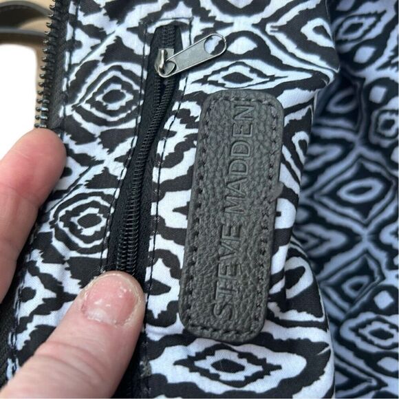 Steve Madden Crossbody - Picture 8 of 8